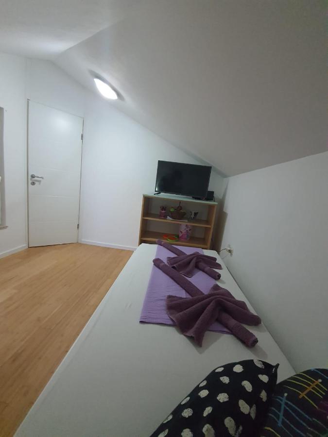 Apartment D Free Parking & Wifi, Walking Distance To Centrum Zadar Exterior photo