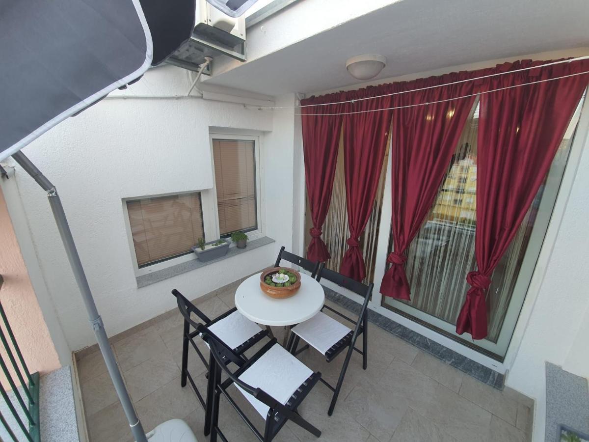 Apartment D Free Parking & Wifi, Walking Distance To Centrum Zadar Exterior photo
