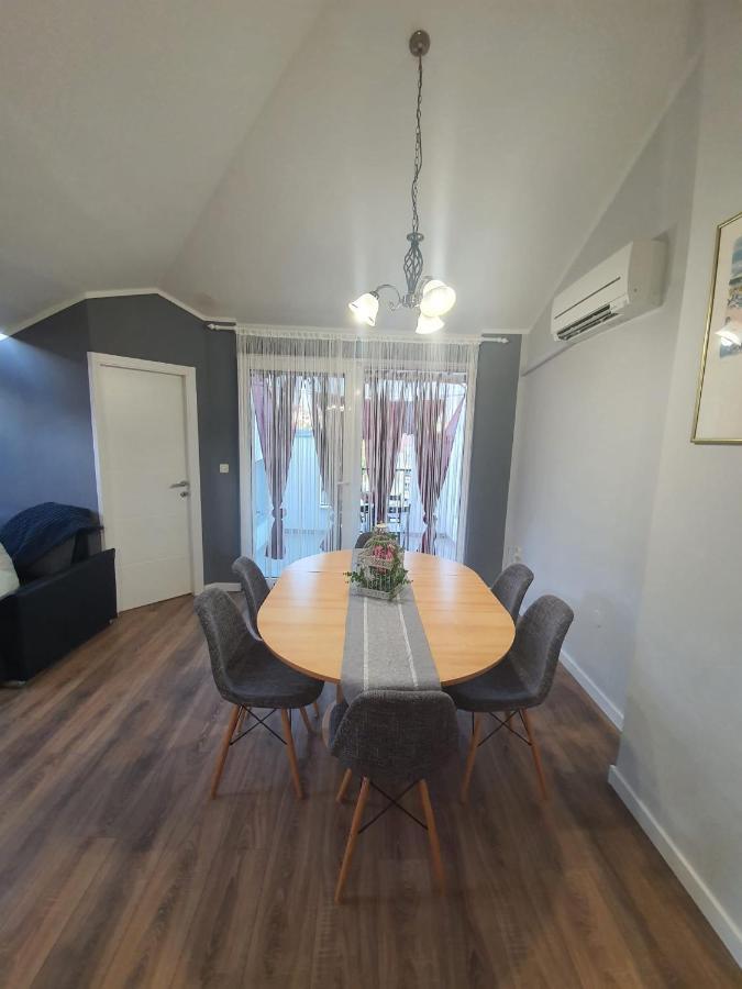 Apartment D Free Parking & Wifi, Walking Distance To Centrum Zadar Exterior photo