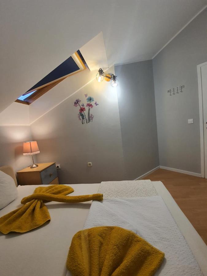 Apartment D Free Parking & Wifi, Walking Distance To Centrum Zadar Exterior photo